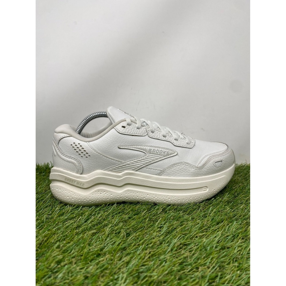 Brooks Ghost Max Shoes Women's 8.5 Wide Running White Leather Athletic Walking